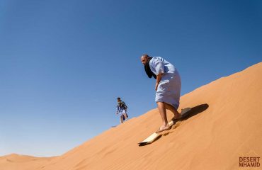 Sandboarding-desert_1425-950